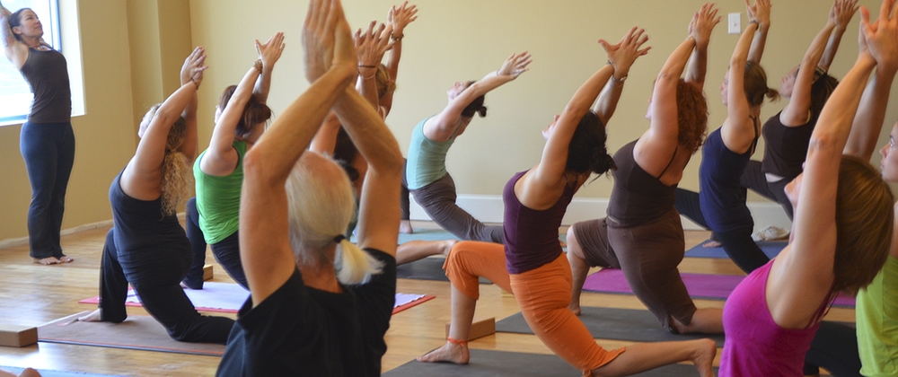 Yoga para el bienestar físico y mental de las víctimas del terrorismo